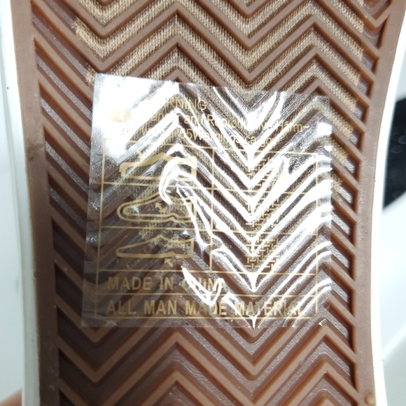 Alexis Bendel sparkling sneakers 6.5 - Picture 8 of 9